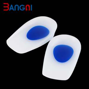 Morbido Forte Adsorbimento Coppe Tallone Cuscino Rilievi del Tallone Del Gel Del <span class=keywords><strong>Silicone</strong></span> <span class=keywords><strong>Per</strong></span> speroni Ossei Fascite plantare - Product Image 6