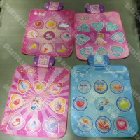 Vente en gros Machine de jeu de danse à détection électrique pour enfants Tapis éducatif Tapis de piano Jouet musical Pédale en tissu pour garçons et filles