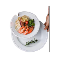 Vente chaude Classique Européenne En Relief Forme Porcelaine Vaisselle Ensemble Assiettes En Céramique 6 Utilisateurs Vaisselle Ensembles Maison Noël