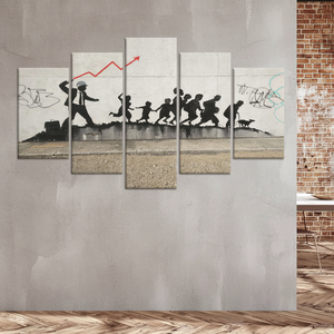 Toile d'art urbain sur le thème du capitalisme : Graffiti politique, homme d'affaires et enfants, lot de 5 toiles assorties - Product Image 3