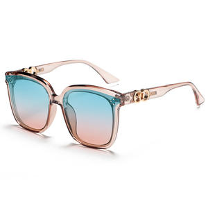 Gafas de Sol Polarizadas para Mujer Grey Jack, Montura TR90, Protección UV400, Lentes TAC Tipo 3, Accesorios de Moda - Product Image 2