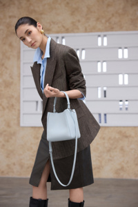 <span class=keywords><strong>Bolsos</strong></span> de Cuero Genuino al por Mayor, Piel de Vacuno Granulada de Grado Lujo, Etiqueta Privada, Suministro para Boutiques, Bolso Tote Tipo Cubo con Borde Acampanado - Product Image 2