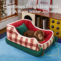 Nid douillet et chaud en sherpa à carreaux pour animaux de compagnie, avec cordons de traction en velours côtelé, literie d'hiver luxueuse et confortable, lit pour chien en forme de traîneau de Noël