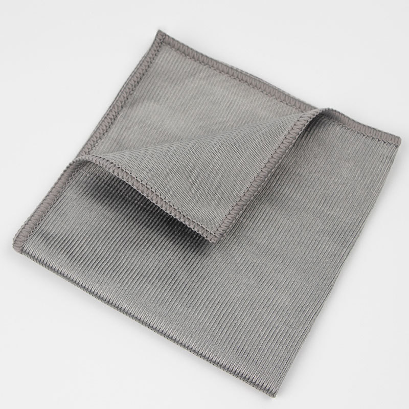 Ribete de overlock de color gris