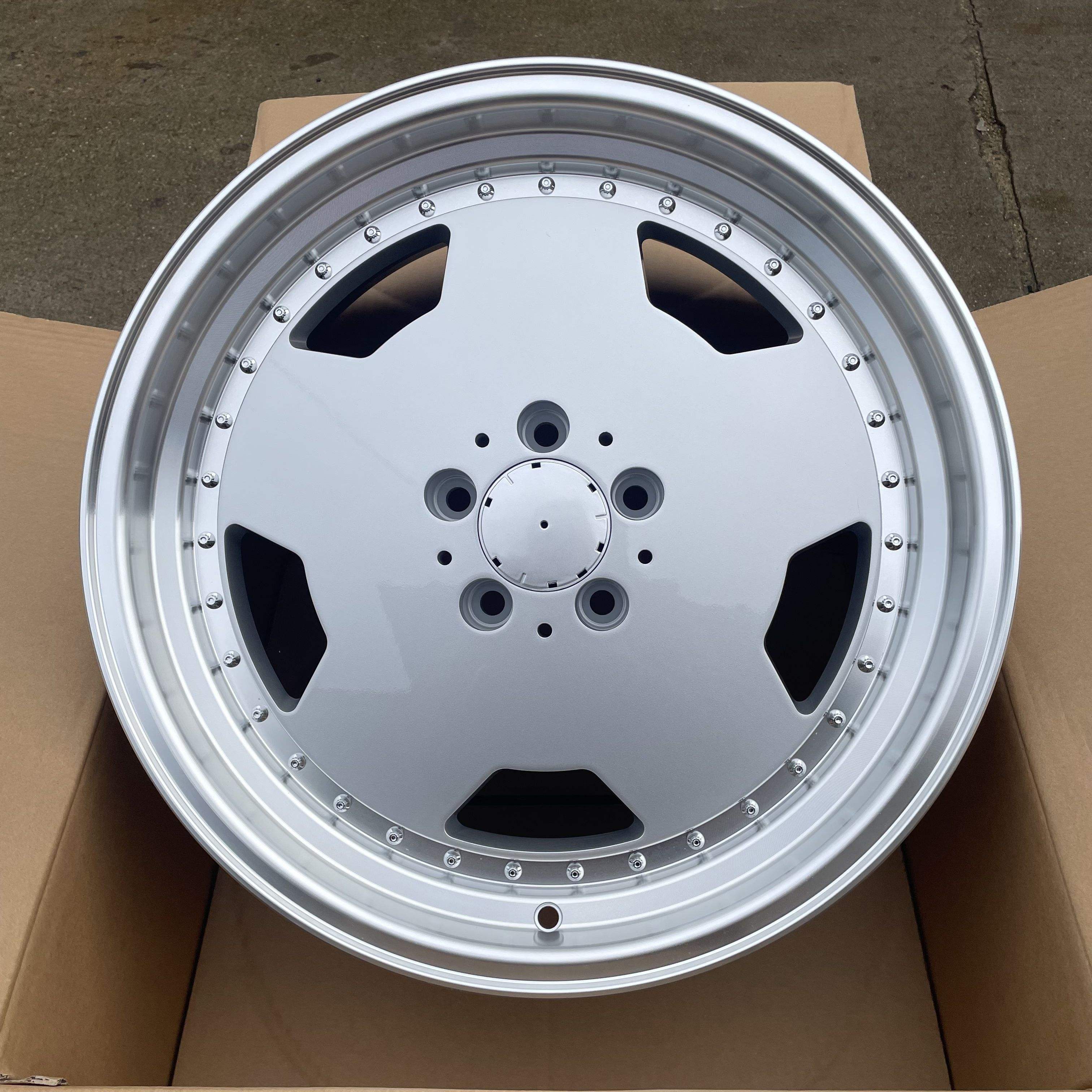 Argent avec lèvre machine