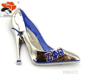 Broche Gamma Phi Delta 1943 con mariposa rosa, zapato de tacón alto, joyería personalizada para productos de la amistad de sorbencia griega - Product Image 4