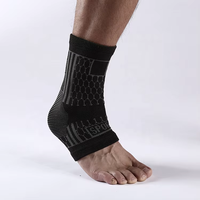Attelle de cheville de compression Menics OEM/ODM avec bordure latérale unique pour usage quotidien et sportif