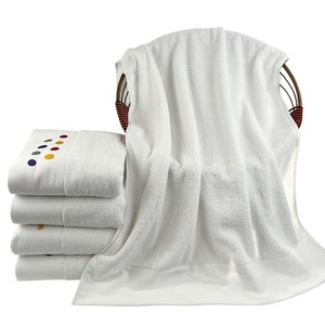 Serviettes de bain blanches pour hôtel 70x140cm, broderie platine, pur coton, rectangulaires, pour spa et usage domestique - Product Image 3