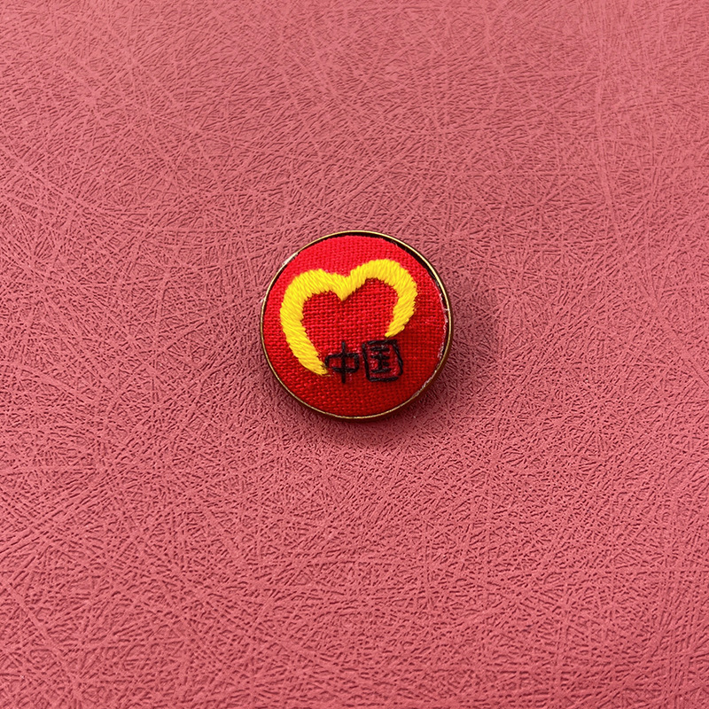 Heart 2 collar badge plastic hoop-25mm diameter