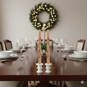 Bougies coniques florales artisanales - Bougies décoratives élégantes (Lot de 2) Décoration intérieure Mariages Noël Ambiance minimaliste pour bureaux - Product Image 1