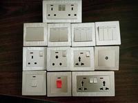 Abuk UK Afrique du Sud Standard 1 Gang 2 Way Panneau brossé or Multi House Universal Outlet Interrupteurs électriques Plug And Socket