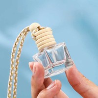 Flacons de parfum de voiture portables en verre de 4 ml à 15 ml, design élégant et luxueux, diffuseur vide avec bouchon à vis, sérigraphie, flacon suspendu