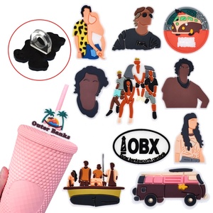 Adornos para Pajitas de TV Play, Charms Pogue Life, Outer Banks - Product Image 1