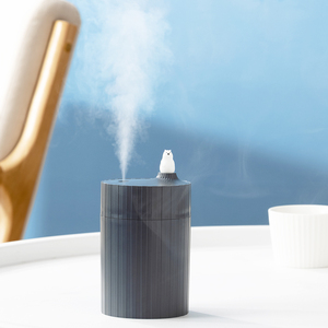 Practical Mini Cool Fog <b>USB</b>-powered Ultrasonic Humidifier with Night Light for Aromatherapy in Motels and Rooms - Product Image 5