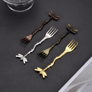 Set di Forchette Mini Libellula di Lusso in Lega di Zinco da 4,4 Pollici per Casa, Ristorante, Hotel, Forchette per Escargot, <span class=keywords><strong>Pasticceria</strong></span> e Lumache - Product Image 3