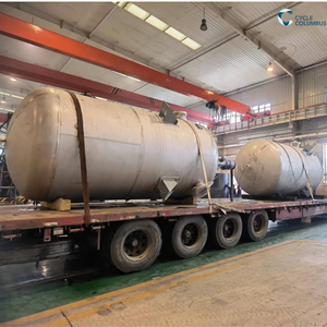 Aanpasbare, op skid gemonteerde roestvrijstalen drukvaten opslagtank, capaciteit 500L-10000L, corrosiebestendig, verplaatsbaar ontwerp - Product Image 1