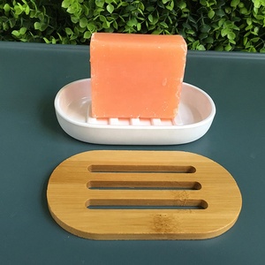 Recipiente de jabonera de bambú de precio barato moderno caja de jabón de barra hecha a mano ovalada con bandeja de drenaje para Cocina - Product Image 1