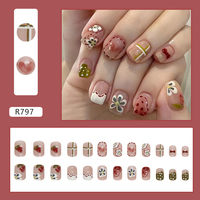 Lot de Faux Ongles Professionnels R797 Glamour en Acrylique ABS avec Breloques et Colle pour Doigts – Vente en Gros