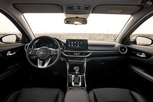 2022 Top vente <span class=keywords><strong>Kia</strong></span> K3 voiture à essence en Stock main gauche haute vitesse L4 automatique berline essence/essence voiture d'<span class=keywords><strong>occasion</strong></span> <span class=keywords><strong>Kia</strong></span> K3 2022 nouvelle voiture - Product Image 3