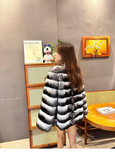 Capa de piel de zorro dorado para mujer, lujosa, elegante y moderna capa de piel de invierno - Product Image 3