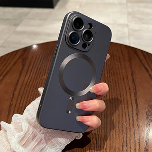Custodia per telefono cellulare in Silicone opaco magnetico di protezione per fotocamera di lusso per <span class=keywords><strong>iPhone</strong></span> 14 12 13 <span class=keywords><strong>11</strong></span> 15 16 Pro Max Cover Funda - Product Image 4