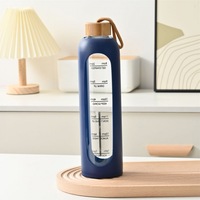 Sans BPA 32oz Bouteille En Verre Écologique Portable Manchon En Silicone Durable Bouteille D'eau En Verre 1L Sport Tasse D'eau avec Marqueur De Temps