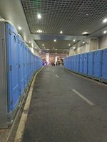 Toilettes portables avec douche, cabine de toilettes portative avec douche et lavabo pour le camping et les événements