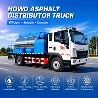 Pulvérisateur de bitume HOWO 6m³ pour le prétraitement des marques de signalisation sur les nouveaux pavés et les routes anciennes – Camion pulvérisateur anti-solidification