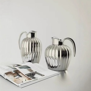 Carafe thermique de luxe en acier inoxydable cannelé avec poignée - Pichet <span class=keywords><strong>isotherme</strong></span> <span class=keywords><strong>à</strong></span> double paroi sous vide pour <span class=keywords><strong>café</strong></span>, thé, eau - Product Image 4