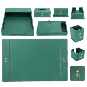 Ensemble <span class=keywords><strong>de</strong></span> papeterie <span class=keywords><strong>de</strong></span> <span class=keywords><strong>bureau</strong></span> <span class=keywords><strong>en</strong></span> <span class=keywords><strong>cuir</strong></span> vert <span class=keywords><strong>de</strong></span> luxe <span class=keywords><strong>de</strong></span> 8 pièces pour le gouvernement d'Arabie Saoudite, ensemble d'accessoires <span class=keywords><strong>de</strong></span> <span class=keywords><strong>bureau</strong></span> <span class=keywords><strong>de</strong></span> luxe pour le <span class=keywords><strong>bureau</strong></span> - Product Image 2