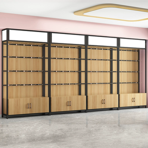 מעמד תצוגת קיר מעץ עם מדפים מתכווננים מדפי עץ לסגנון אופנתי בחנות קמעונאית - Product Image 5