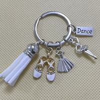 Moderne belles chaussures en cuir chaussures de danse porte-clés à la mode jupe frange danseuse porte-clés fille accessoires