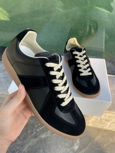 <span class=keywords><strong>Scarpe</strong></span> da Ginnastica Tedesche di Design in Pelle per Uomo e <span class=keywords><strong>Donna</strong></span>, Calzature <span class=keywords><strong>Sportive</strong></span> Casual alla Moda e Traspiranti per Primavera ed Estate - Product Image 4