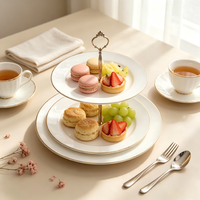Ensemble d'assiettes élégantes en porcelaine blanche avec bord doré, plusieurs tailles, pour dîner, salade, dessert, écologiques, empilables, pour restaurants, hôtels, vente en gros