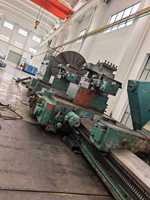 Tour à plancher horizontal robuste KARATS d'occasion |   Mandrin à 8 mors de grande capacité pour usinage ultra-lourd