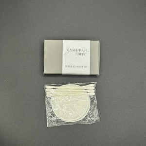 Customized Luxury Hotel One-time Use Eco-friendly Grey Premium Standalone Packaging Toiletry Set Shower Gel Toothbrush <strong>razor</strong> - Product Image 4