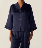 Ensemble de pyjama en satin pour femme, chemise à col cranté et pantalon large court à taille élastique, vêtements de nuit de luxe unis, couleur personnalisable