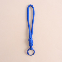 En gros, Dragonne de téléphone tressée artisanale en corde de nylon colorée avec mousqueton circulaire pour clés et sacs
