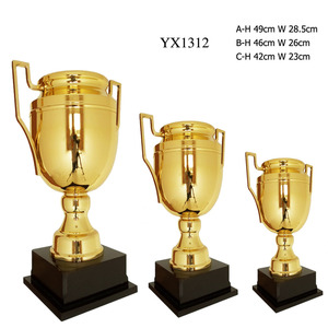 All Metal Wood Base Stereo Cup Ear Trophy Set Chapado en oro con tema deportivo Impresión digital Fábrica Medalla al por mayor - Product Image 2