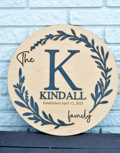 Letrero Redondo de Madera Grabado Ecológico con Inicial de Apellido para Regalo de Inauguración de Casa, Boda o Inmobiliario - Product Image 4