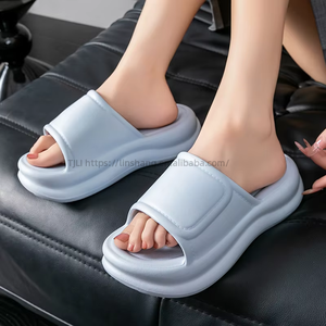 Summer Fashion Thick Ladies Designer <b>Slippers</b> Indoor Comfortable Ladies <b>Slippers</b> Anti-slip Soft Beach Ladies <b>Slippers</b> - Product Image 4