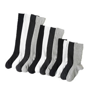 <span class=keywords><strong>Chaussettes</strong></span> respirantes en coton noir et blanc pour le printemps et l'été, douces, anti-humidité, longues, mi-mollet, hauteur genou, unisexe, vente en gros - Product Image 5