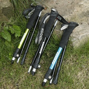 Bastones de Senderismo Kodemor, 5 Secciones, Aleación de Aluminio, Plegables, Telescópicos, Ligeros, con Bloqueo Externo - Product Image 1
