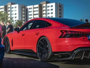 Minigonne laterali in fibra di carbonio a secco stile FD, kit carrozzeria per <span class=keywords><strong>Audi</strong></span> <span class=keywords><strong>E</strong></span>-Tron <span class=keywords><strong>GT</strong></span>, tuning esterno per prestazioni da corsa - Product Image 5