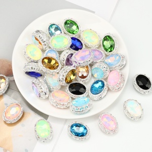 Perles fantaisie en alliage de verre multicolores de forme irrégulière, de haute qualité, très vendues, pour la fabrication de bracelets DIY en gros - Product Image 2
