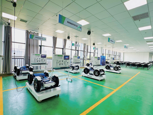 Plateforme de formation complète en technologies électriques et électroniques automobiles COALITION avec garantie d'un an - Product Image 2