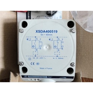 Interrupteur de fin de course Telemecanique XSDA400519 Sn 40mm SPDT IP20 Fabriqué en France - Product Image 1