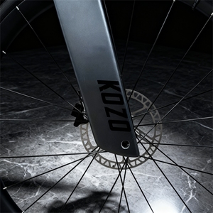 Vélo de route aérodynamique en fibre de carbone KOZO, vente en gros directe d'usine, 700C, frein à disque hydraulique Sensah 24S, léger, vélo de haute qualité - Product Image 3