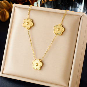 Flower Necklace Gold Plated Stainless Steel Everyday Wearing Pendant Chain N2527 - Product Image 1