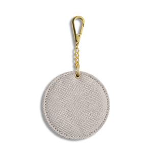 Espejo de Maquillaje Portátil Redondo Pequeño de Tela Gris con Grabado en Relieve de Doble Cara y Cadena, del Fabricante - Product Image 3